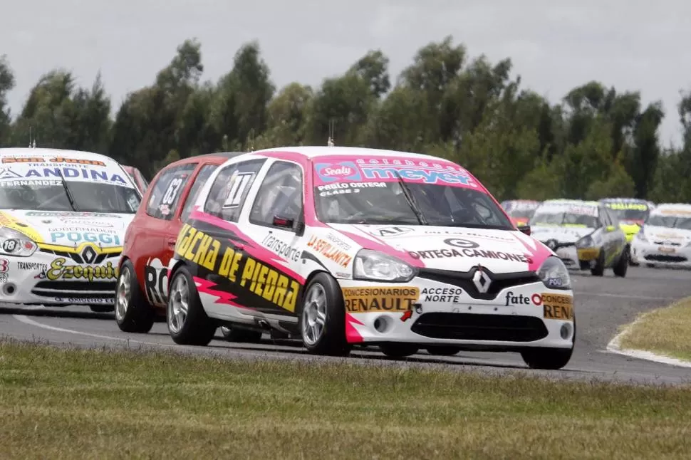 RENDIR MÁS. En la segunda fecha el Clio de Ortega no tendrá ningún peso extra. En La Plata registró buenos parciales que pueden mejorarse en Termas de Río Hondo.  fotos gentileza marcelo ranea