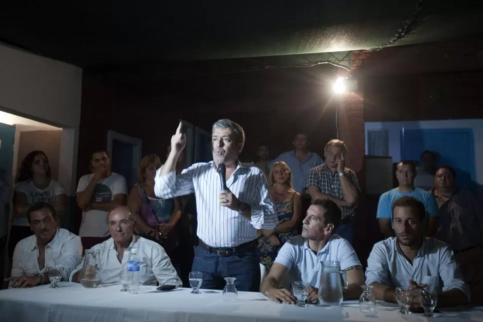 TERRENO PERONISTA. Cano participó de la reunión con justicialistas; evocó a Eva y Perón y se llevó aplausos. la gaceta / foto de diego aráoz