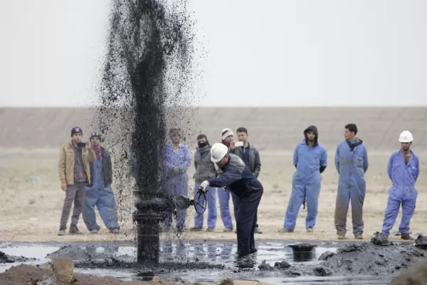 El precio del petróleo tuvo su “jueves negro”