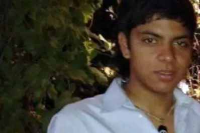 Buscan a un adolescente que desapareció en Yerba Buena