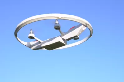 Zyro, la aplicación que convierte drones en pelotas de tenis