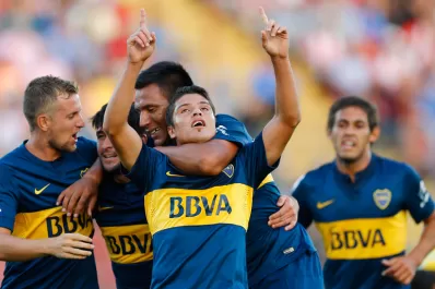 Palacios, Chávez y Osvaldo, la delantera elegida por Arruabarrena