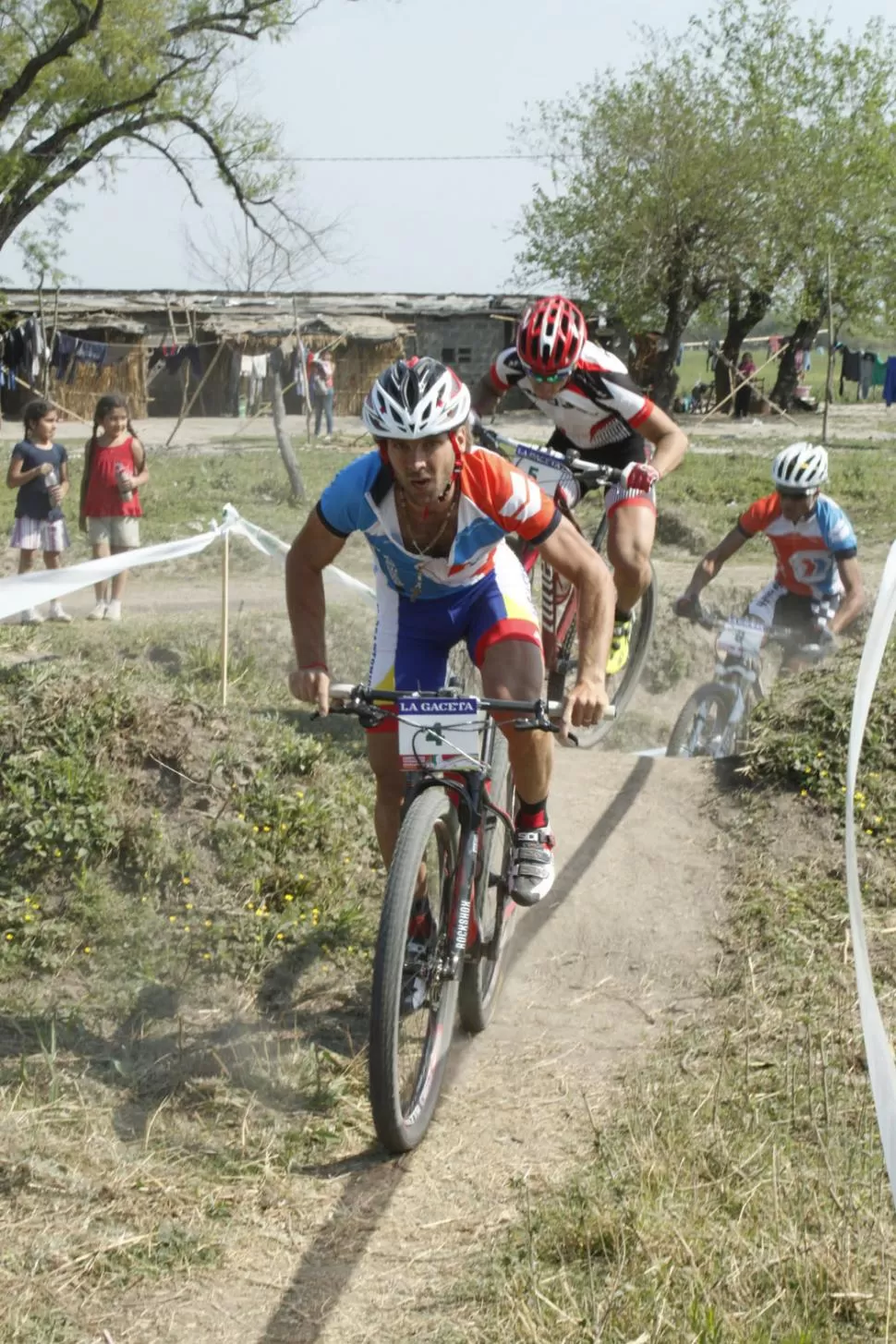 VA POR MÁS. Felipe Sundblad defenderá el título de cross rural logrado en 2014. foto de raúl carranza (archivo)