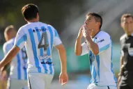 “Bebé” Acosta le puso la firma