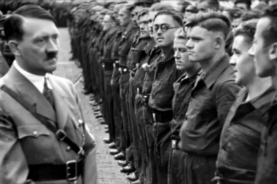 Cómo llegó Adolf Hitler a convertirse en lo que fue