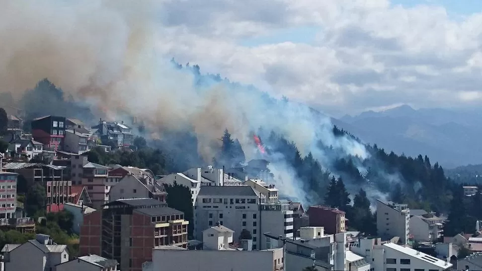 TEMOR. La ciudad se vio convulsionada por la magnitud del siniestro. DYN