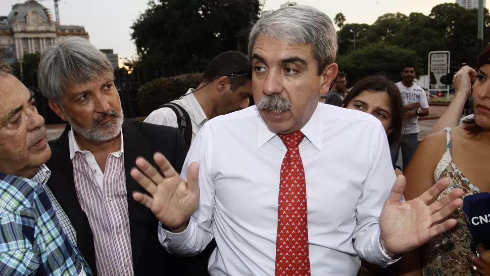 UN CORTE. El jefe de Gabinete apuesta por el sistema AFA Plus. DYN