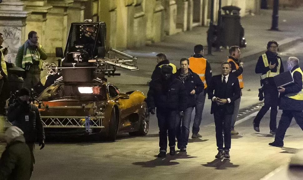 POR LAS CALLES DE ROMA. Como suele suceder en cada entrega de 007, hay persecuciones y mucha acción en “Spectre”.