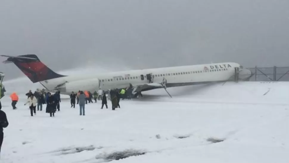 Se despistó un avión en Nueva York