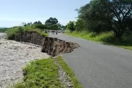 El río Lules desbordó y se comió un tramo de la ruta 321