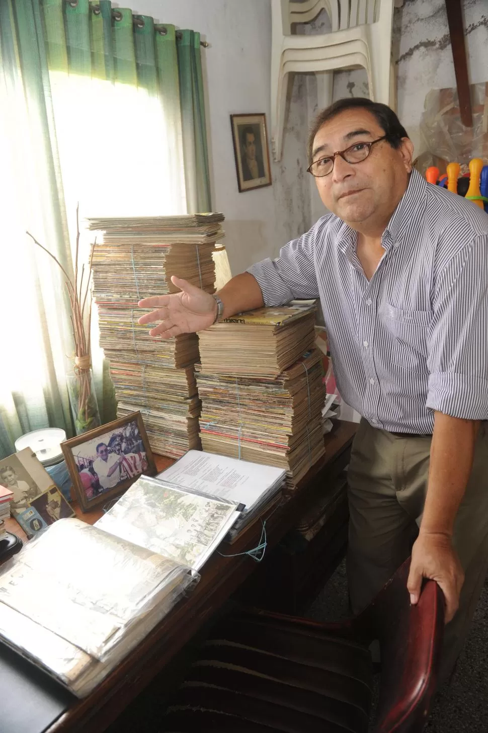 HISTORIADOR SIN TÍTULO. Roberto Albornoz se pasó años revisando el archivo de LA GACETA y las bibliotecas para evitar que las glorias pasen al olvido. la gaceta / FOTO de antonio ferroni