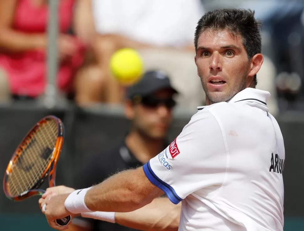 MUY ATENTO. Delbonis, tras un comienzo con dudas, retomó toda la concentración que había mostrado en el primer set del día anterior. Así selló la victoria. reuters