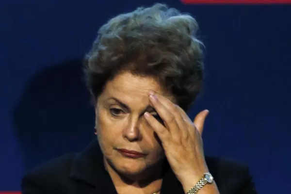 Las crisis múltiples debilitan el segundo gobierno de Rousseff