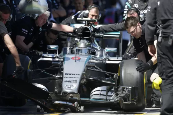 Un modelo para armar, envuelto en dudas