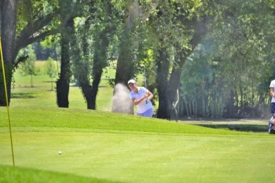 Rivadeneira jugó bien y festejó entre las mujeres