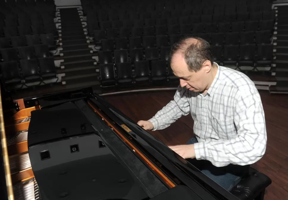 UN INTÉRPRETE CON PERICIA. Buffo explicó que la idea de bravura apunta a que el pianista muestre su talento. la gaceta / foto de antonio ferroni (archivo)