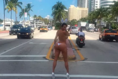 Vicky Xipolitakis y una infartante sesión de fotos para Playboy