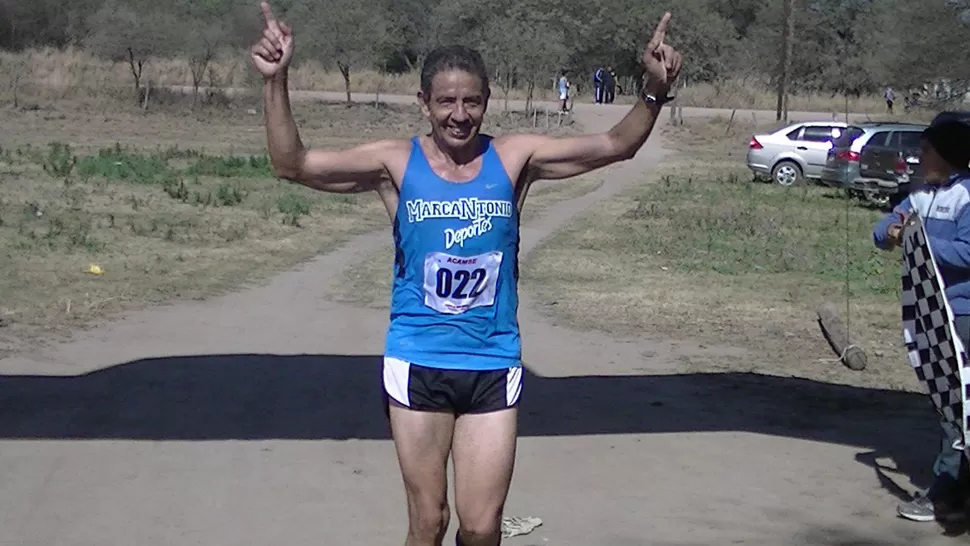 LUCHADOR. Juárez continuó corriendo tras ser trasplantado de médula. FOTO TOMADA DE FACEBOOK.COM