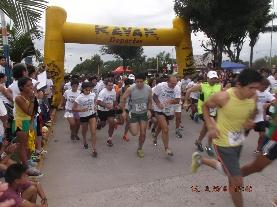 EN BELLA VISTA. Nadie quiso faltar a la carrera que se disputa todos los años. foto de la federación tucumana de atletismo