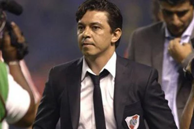 La Conmebol suspendió por dos fechas al DT de River por insultar a un árbitro