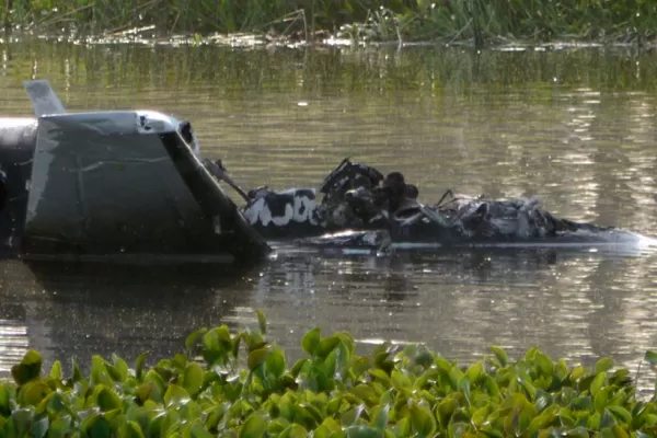 Recuperaron los restos de pilotos y pasajeros del avión accidentado en Uruguay