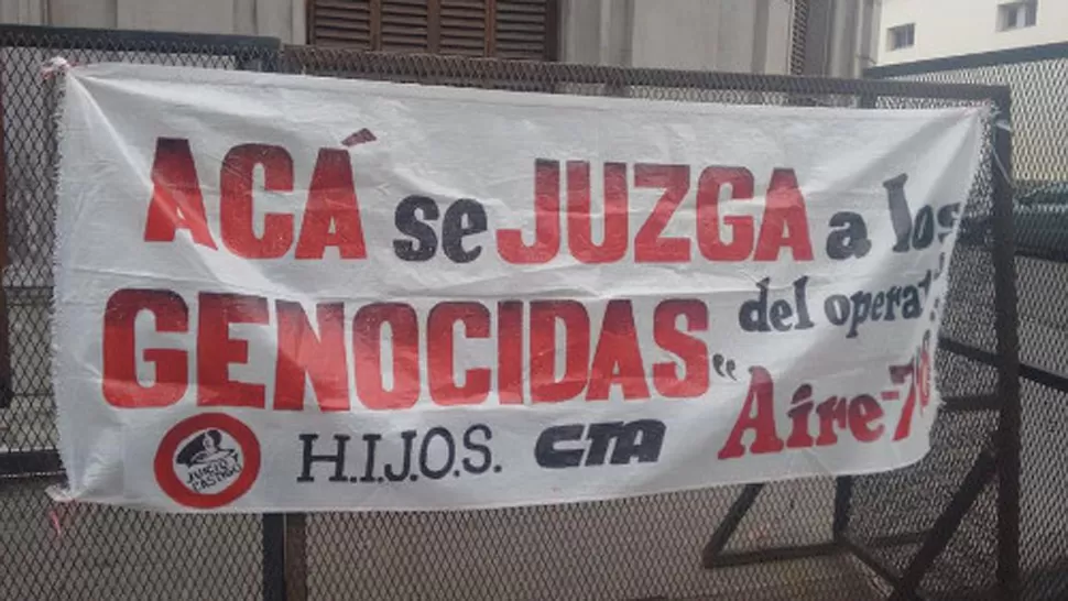 NUEVA JORNADA. Se desarrolla en Jujuy el tercer juicio por crímenes de lesa humanidad. FOTO DE ARGENTINA.INDYMEDIA.ORG