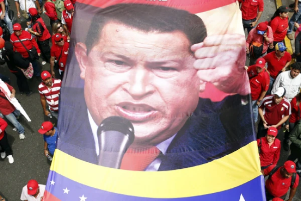 Piden 10 millones de firmas contra el decreto de Obama