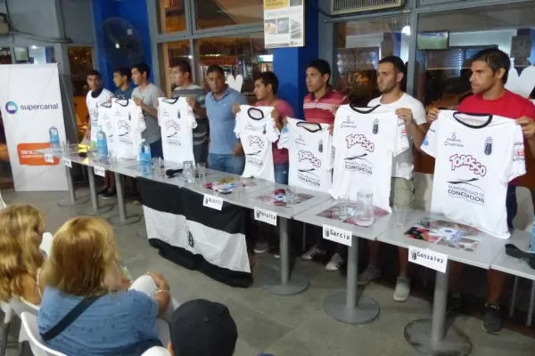 Esfuerzos al por mayor en los equipos del Federal A