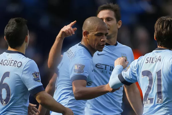 Manchester City ganó y se acercó a Chelsea