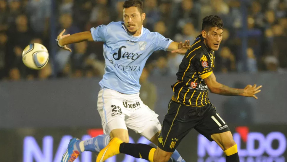 EN BLANCO. Temperley y Olimpo de Bahía Blanca no se sacaron ventaja y empataron 0-0. TELAM