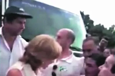 Beatriz Rojkés: no sé quién es este señor, pero seguro se me va a acercar a pedirme algo