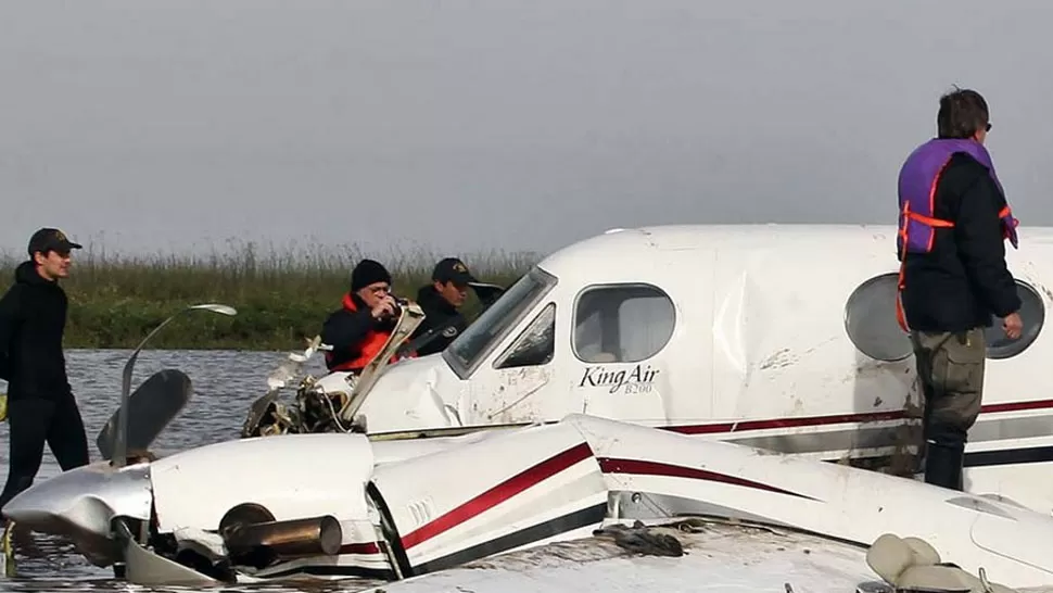 CARMELO. La avioneta cayó al sur de Colonia. FOTO DE LANACION.COM.AR