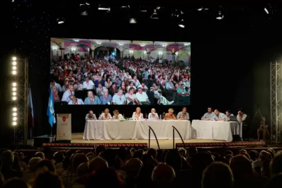 La convención de Gualeguaychú hizo emerger a los radicales “K”