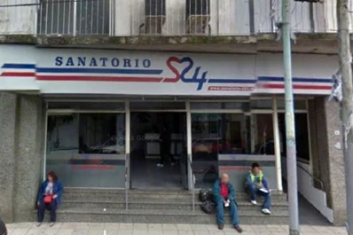 Cayó un ascensor en un sanatorio y murió una anciana que iba en una camilla