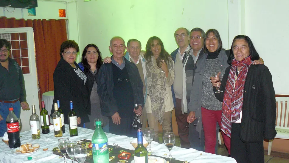 NUEVA ETAPA. Autoridades del Colegio de Psicólogos celebraron la ampliación de su sede. FOTO GENTILEZA COLEGIO DE PSICÓLOGOS DE TUCUMÁN