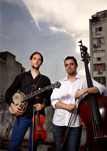 CONFLUENCIA. Joe y Sánchez se encontraron en el Río de la Plata y se pusieron a producir música. troopsanchez.com.ar
