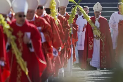 El Papa reza por las víctimas de Germanwings en la misa del Domingo de Ramos