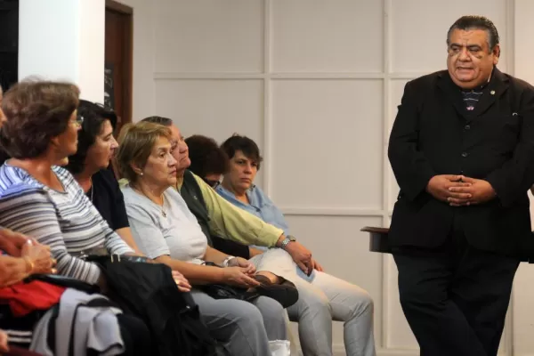 Leal negó toda vinculación con el escándalo de prebendas en Derecho