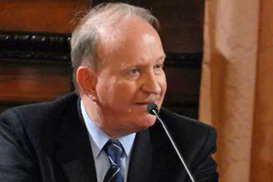 El constitucionalista Daniel Sabsay está internado