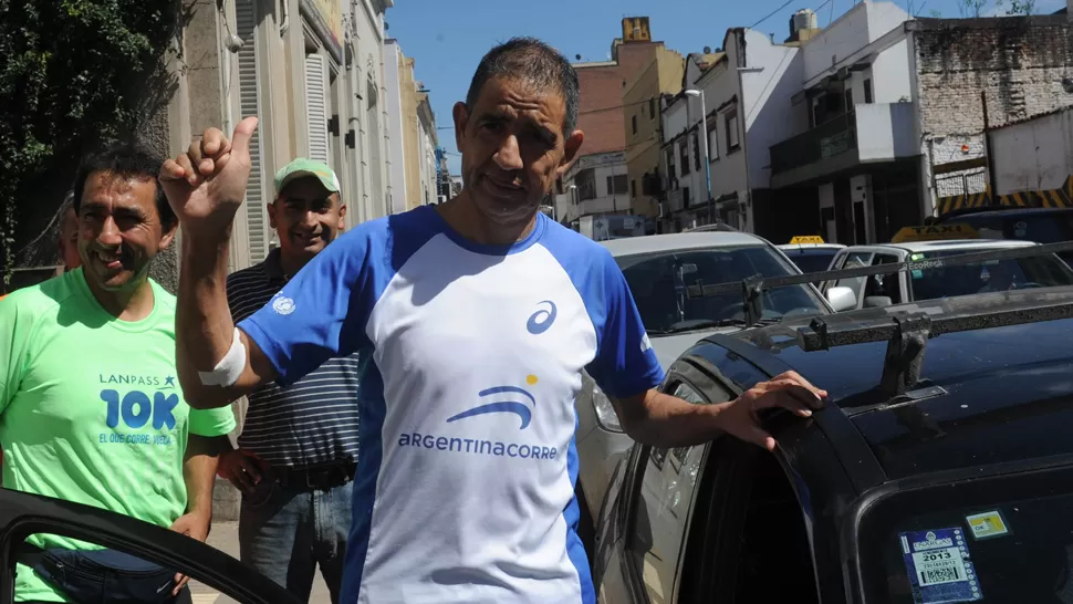 OTRA CARRERA. Juárez abandonó la clínica y continuará una larga etapa de recuperación. LA GACETA / ANTONIO FERRONI