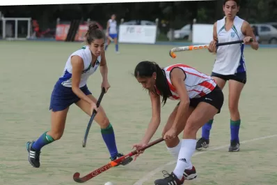 La Querencia, goleando, se instaló en semifinales