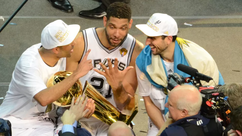 ALTA SOCIEDAD. Parker, Duncan y Ginóbili son los pilares de Spurs desde hace más de 15 años. ARCHIVO