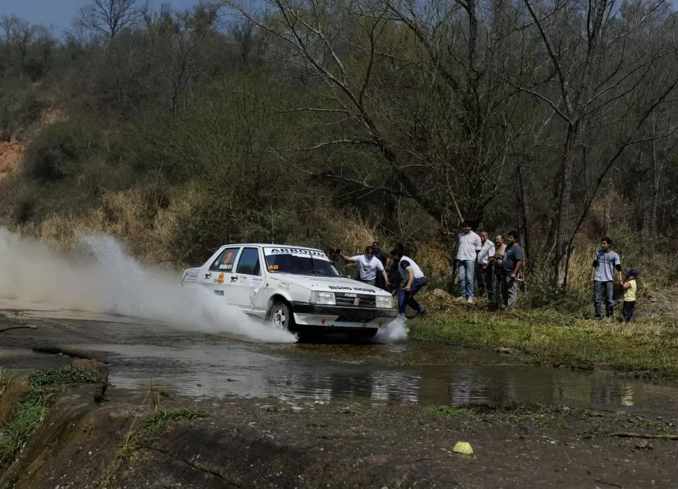 LA ÚLTIMA VEZ. En 2014, los competidores del Provincial aceleraron por la zona cercana al dique en septiembre. la gaceta / foto de maría silvia granara (archivo)