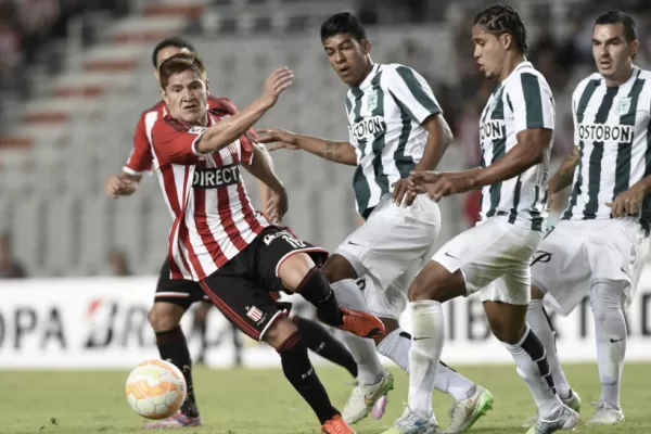 Estudiantes cayó en su casa ante Atlético Nacional