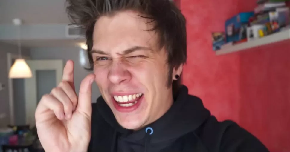 GRACIOSO. Rubius es un fenómeno por su lenguaje simple y el sentido del humor. (IMAGEN YOUTUBE)