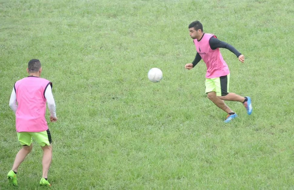 ANSIADO DEBUT. Alejandro Arriata está contento porque será titular en el “cuervo”. LA GACETA / FOTO DE OSVALDO RIPOLL (ARCHIVO)