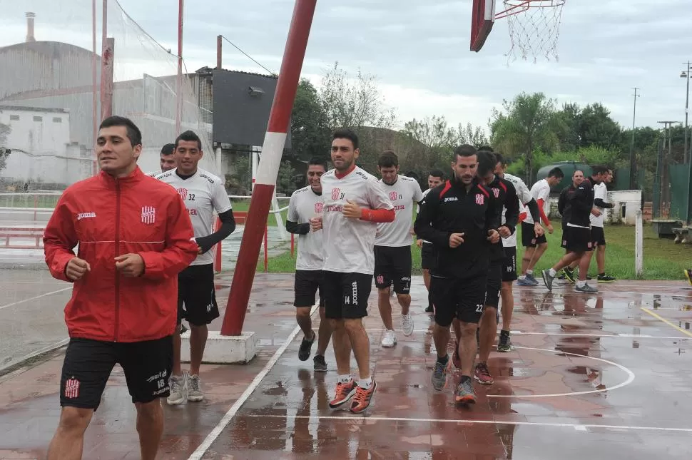 NO SE CANSA. Ponce va y viene por la banda derecha, jugando de “8” o de “4”. la gaceta / foto de antonio ferroni (archivo)