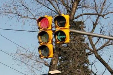 Encienden nuevos semáforos en calles Santiago, San Juan, Moreno y Lavalle