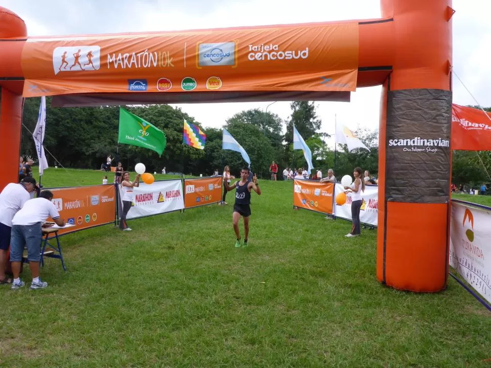 PRIMERO. Frencia, uno de los atletas de elite que pasaron por Tucumán.	 foto de ecoatletas.com