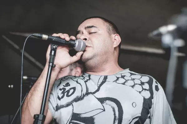 Viernes solidario en el Teatro en la Luna y en el Bar Mithos